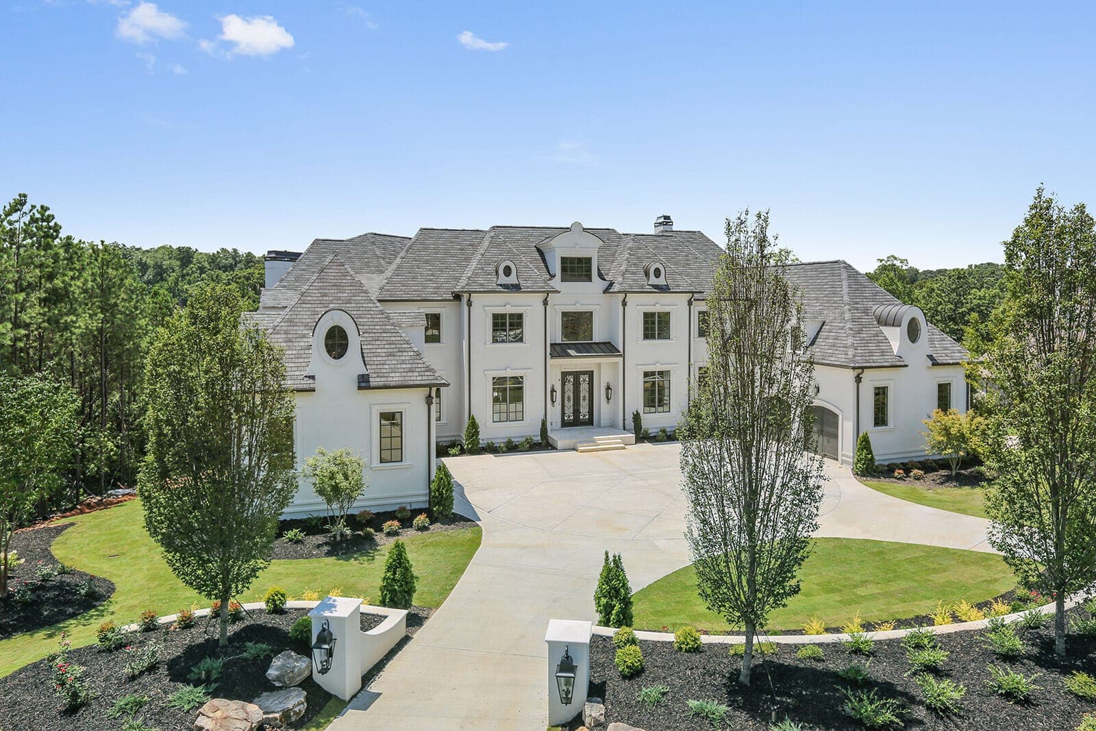 How Much Does It Cost to Build a Luxury Home?